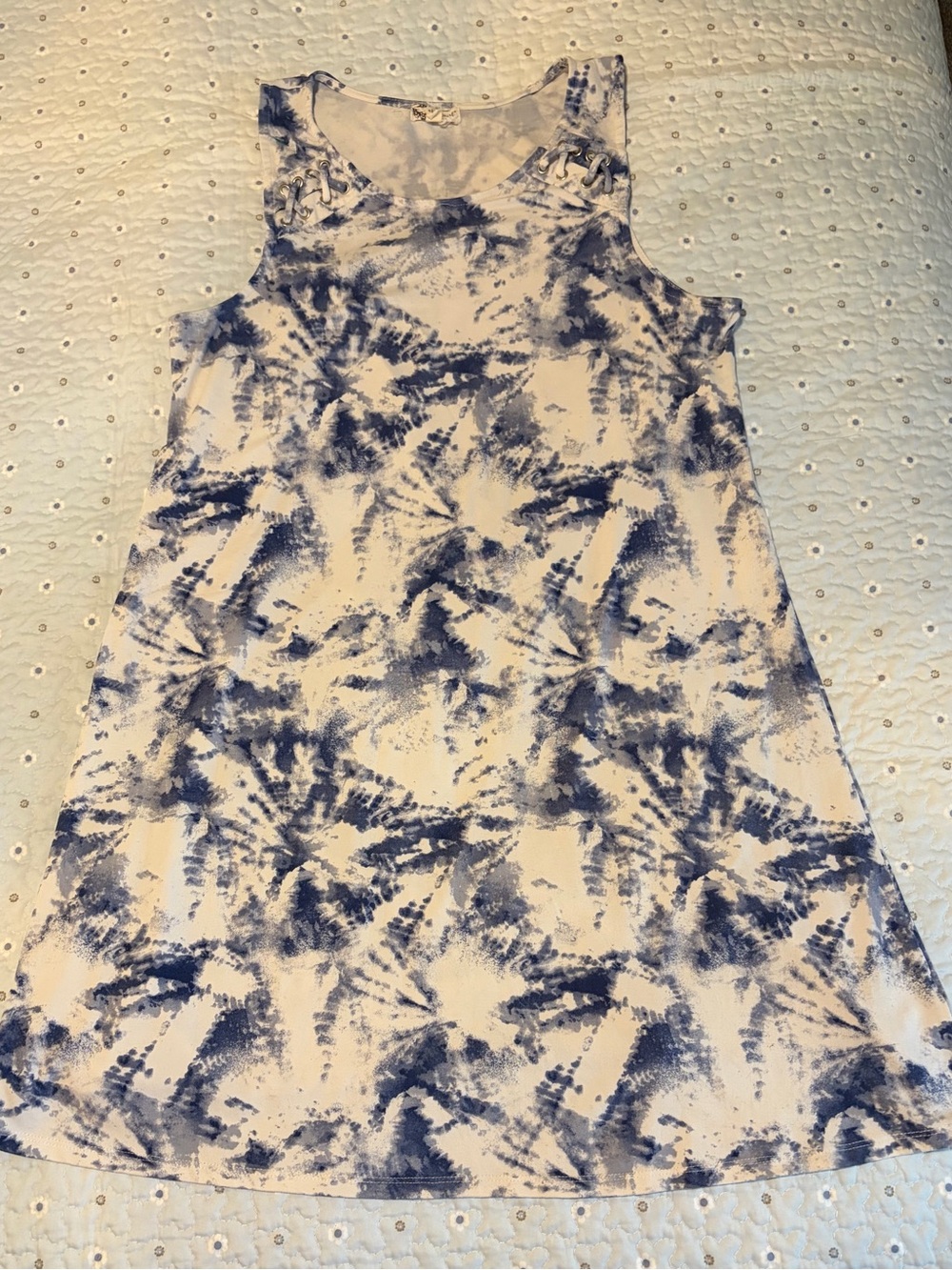 About A Girl Blue And White Tie-Dye Sleeveless Dress Medium